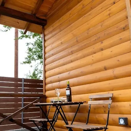 Estia Wood Living & Spa,