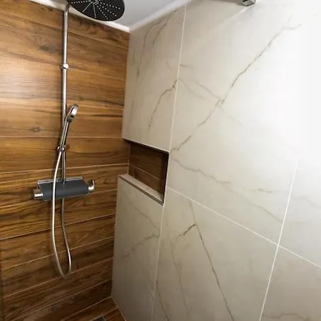 Prázdninový dům Estia Wood Living & Spa, *