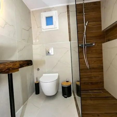 Estia Wood Living & Spa, * Nea Kallikrateia