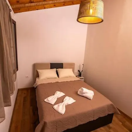 Feriehus Estia Wood Living & Spa, *