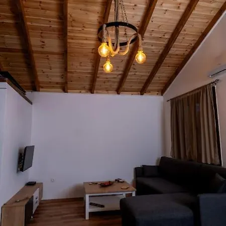 Holiday home Estia Wood Living & Spa, Nea Kallikrateia