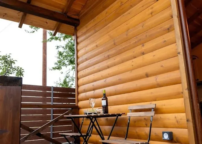 Estia Wood Living & Spa,