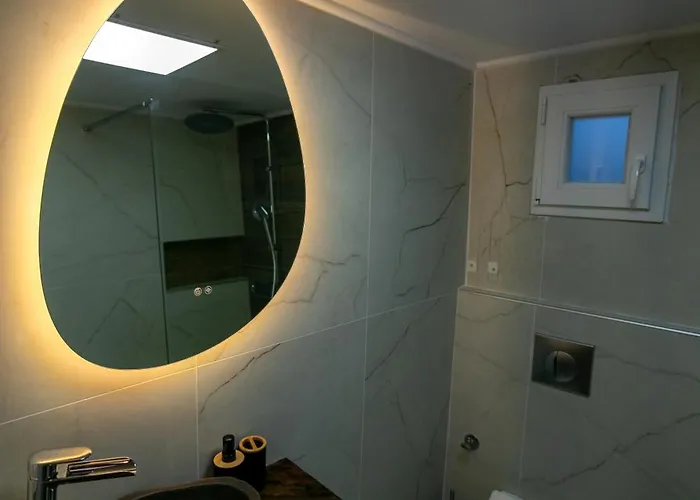 Estia Wood Living & Spa,