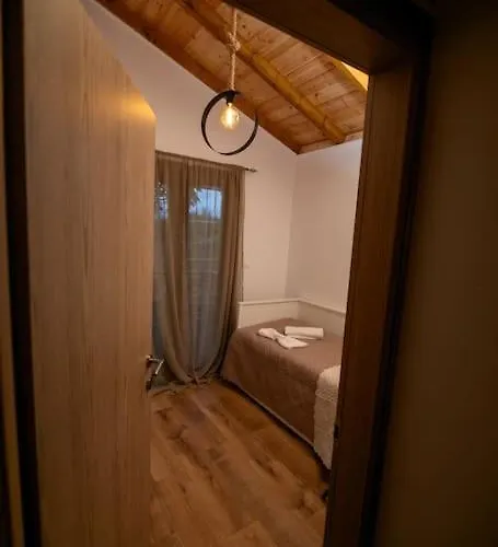 Сasa de vacaciones Estia Wood Living & Spa,
