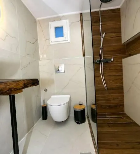 Estia Wood Living & Spa, * Nea Kallikrateia