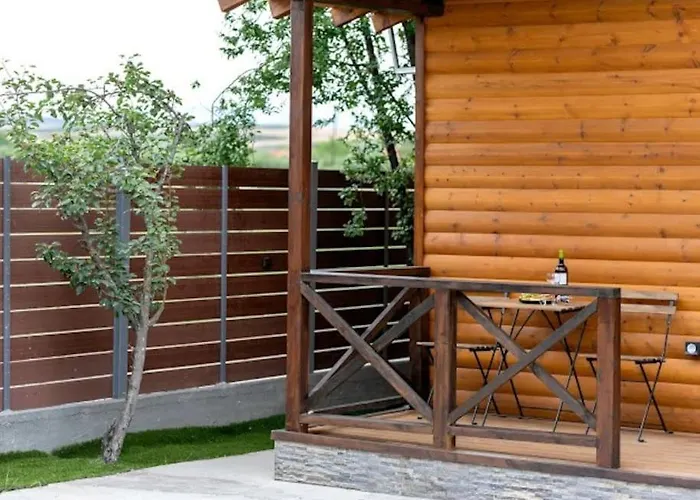 Estia Wood Living & Spa, Casa de Férias *