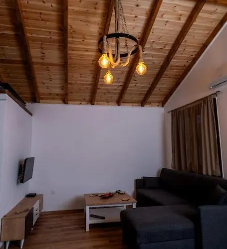 Сasa de vacaciones Estia Wood Living & Spa, Nea Kallikrateia